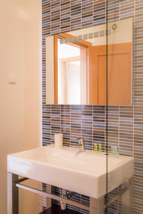 C02 - Luxury 3 Bed With Pool View