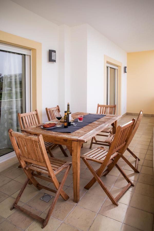 C02 - Luxury 3 Bed With Pool View