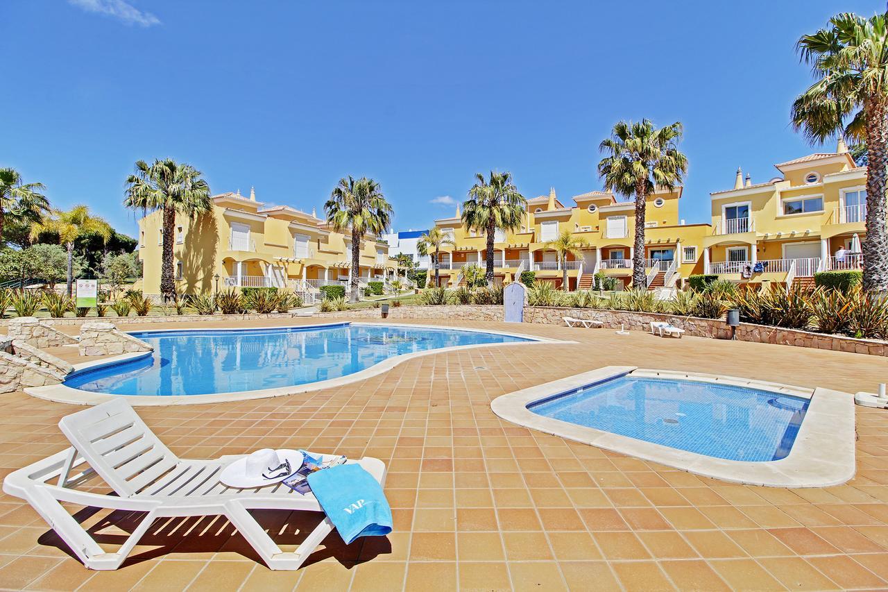 Peti Villa