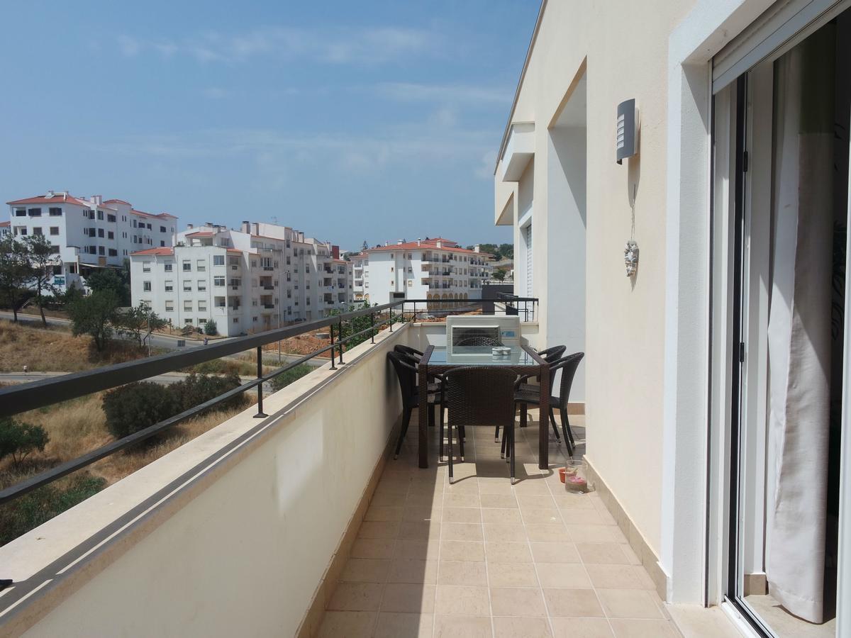C04 - Pool View 3 Bed Lagos