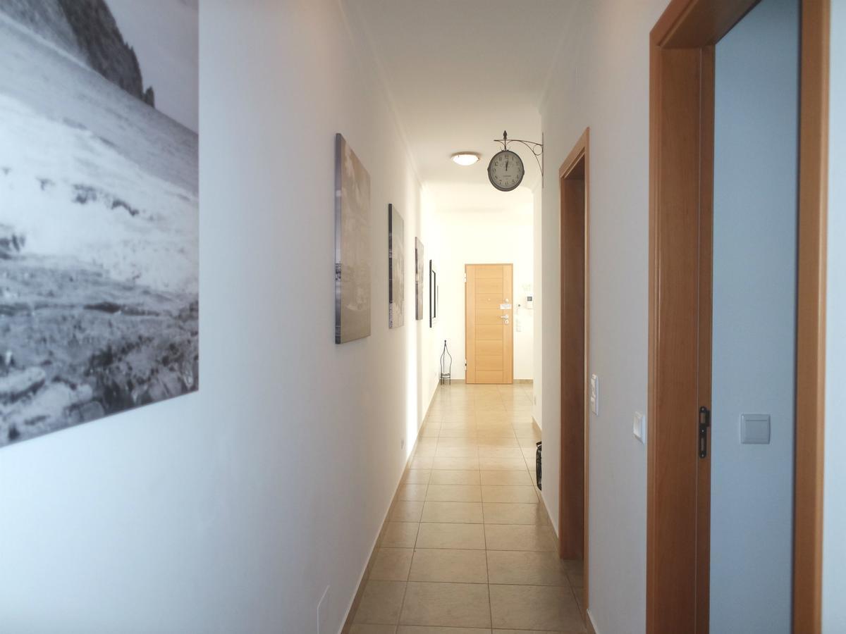 C04 - Pool View 3 Bed Apartamento