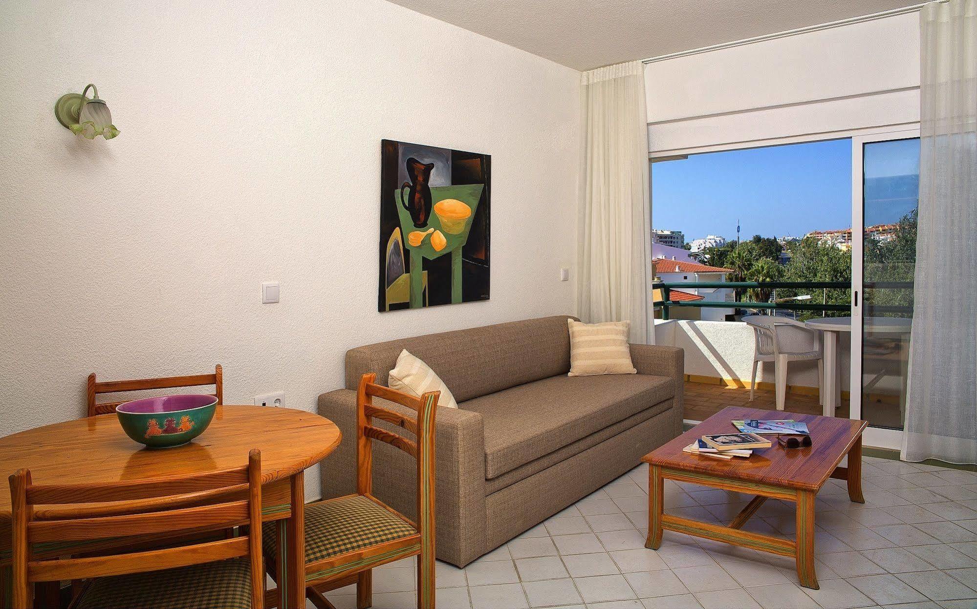 Ourabay - Art & Holidays Aparthotel 4*