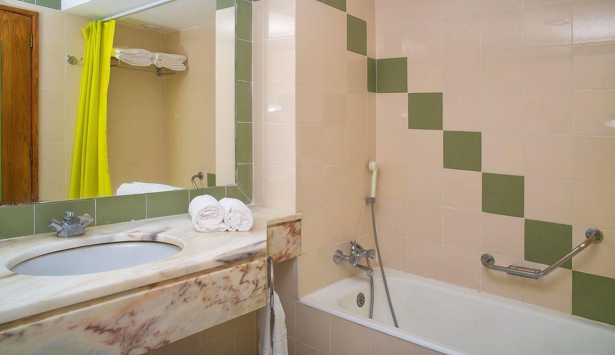 Ourabay - Art & Holidays Aparthotel