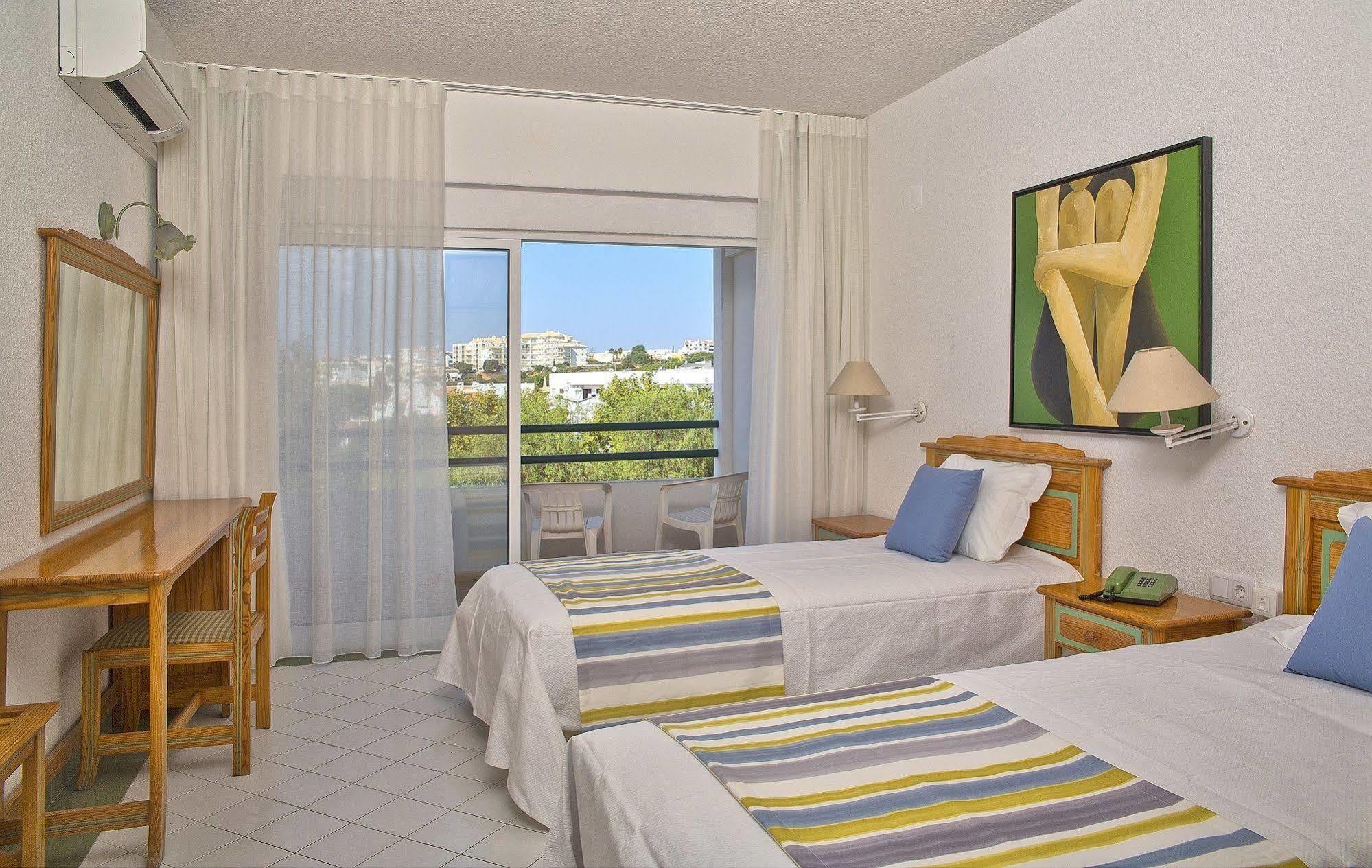 Aparthotel Ourabay - Art & Holidays 4*