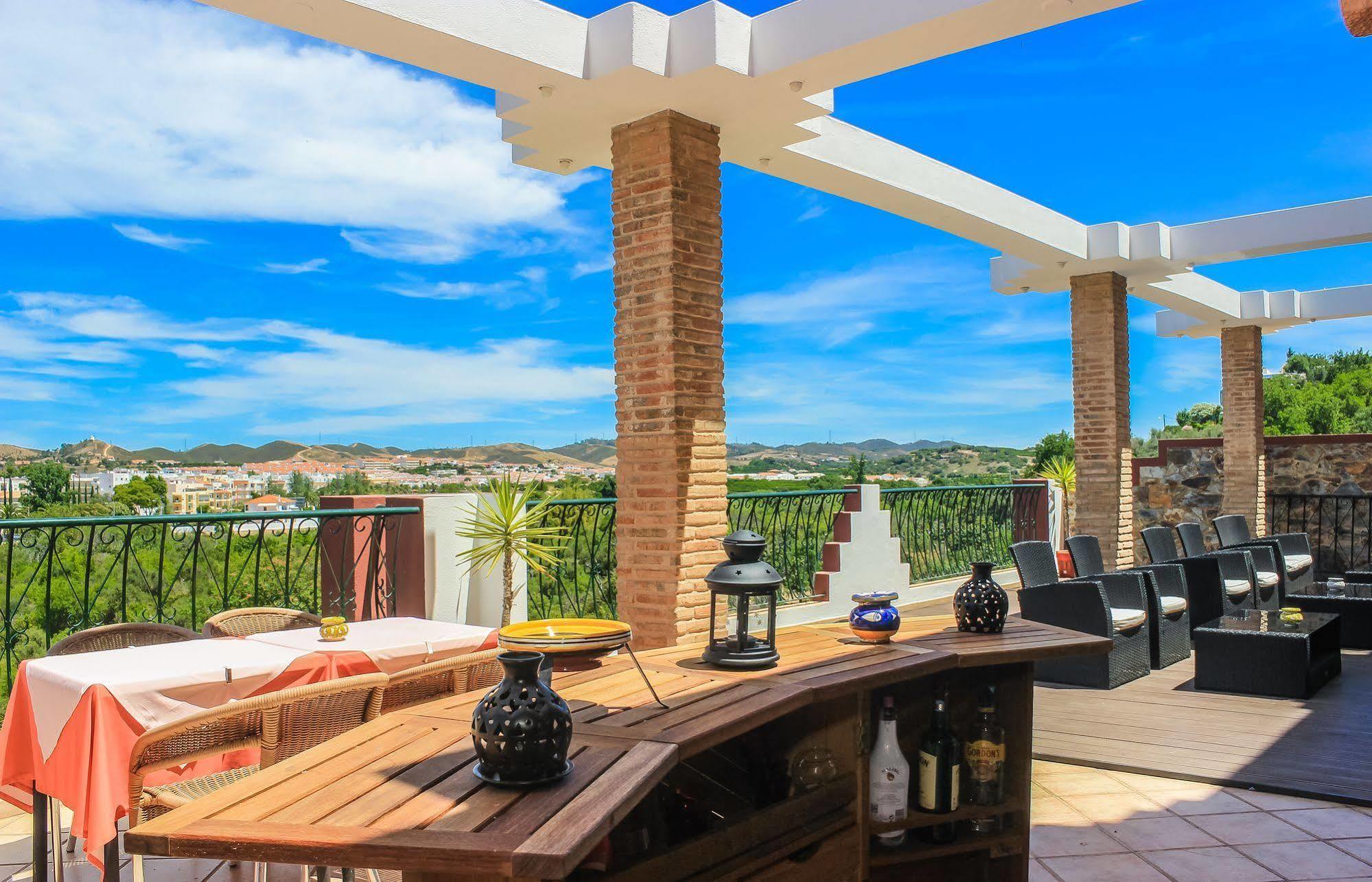Hotel Colina Dos Mouros 3*