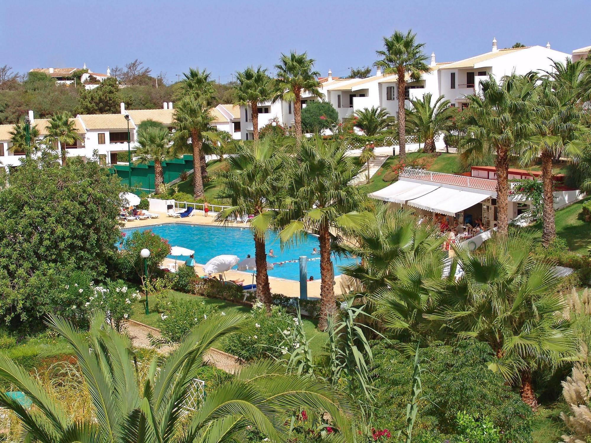 Cheerfulway Alba Aparthotel