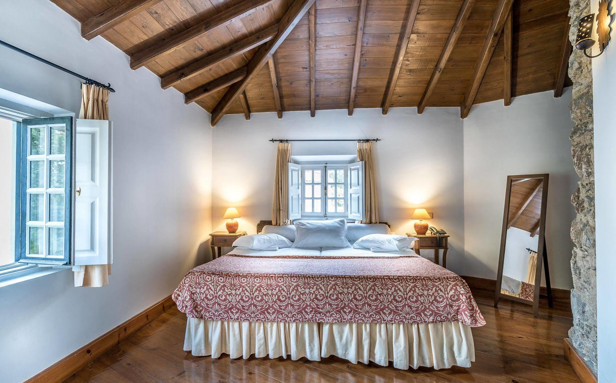 Lawrences Sintra