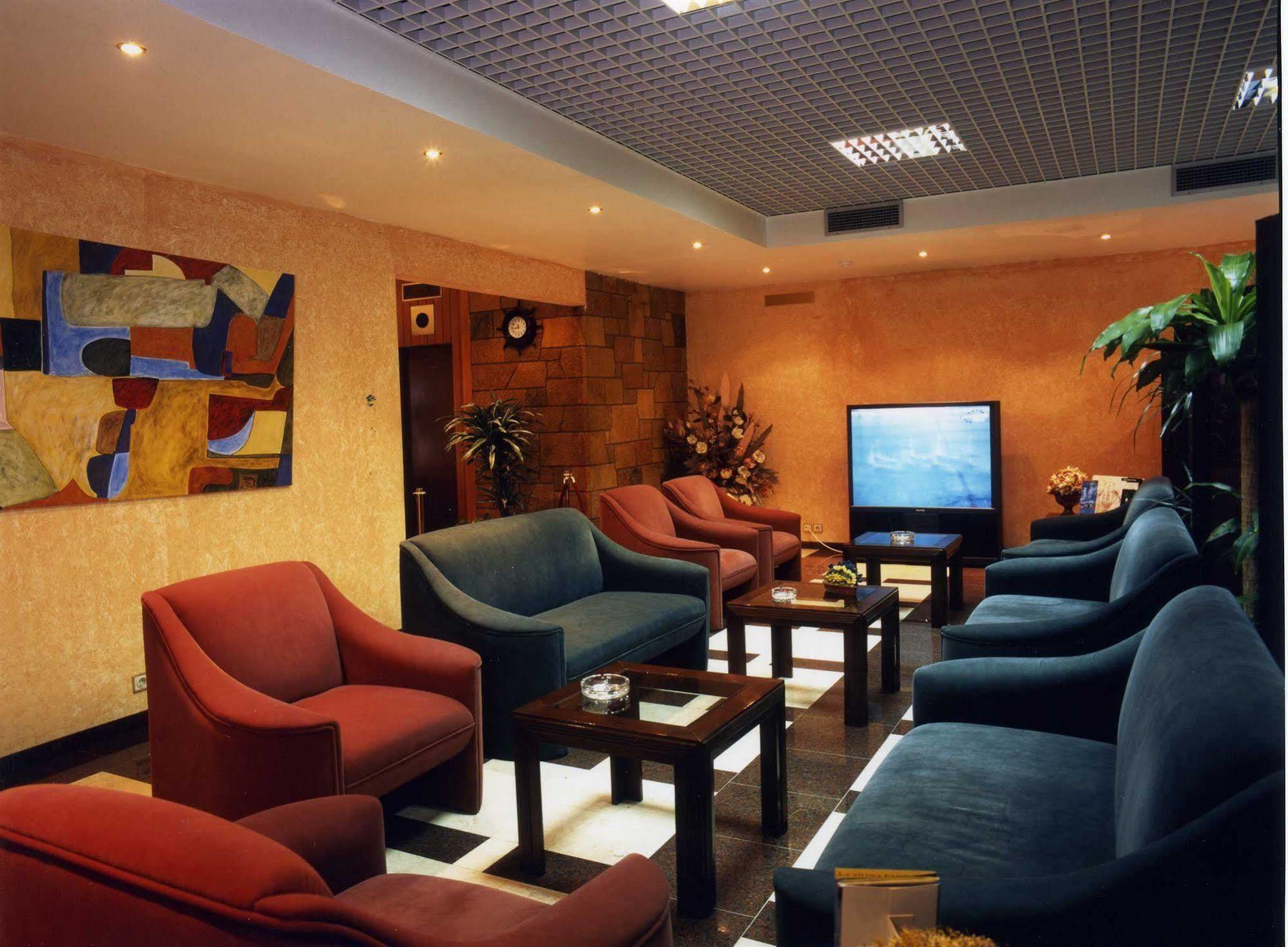 Jorge V Hotel 3*