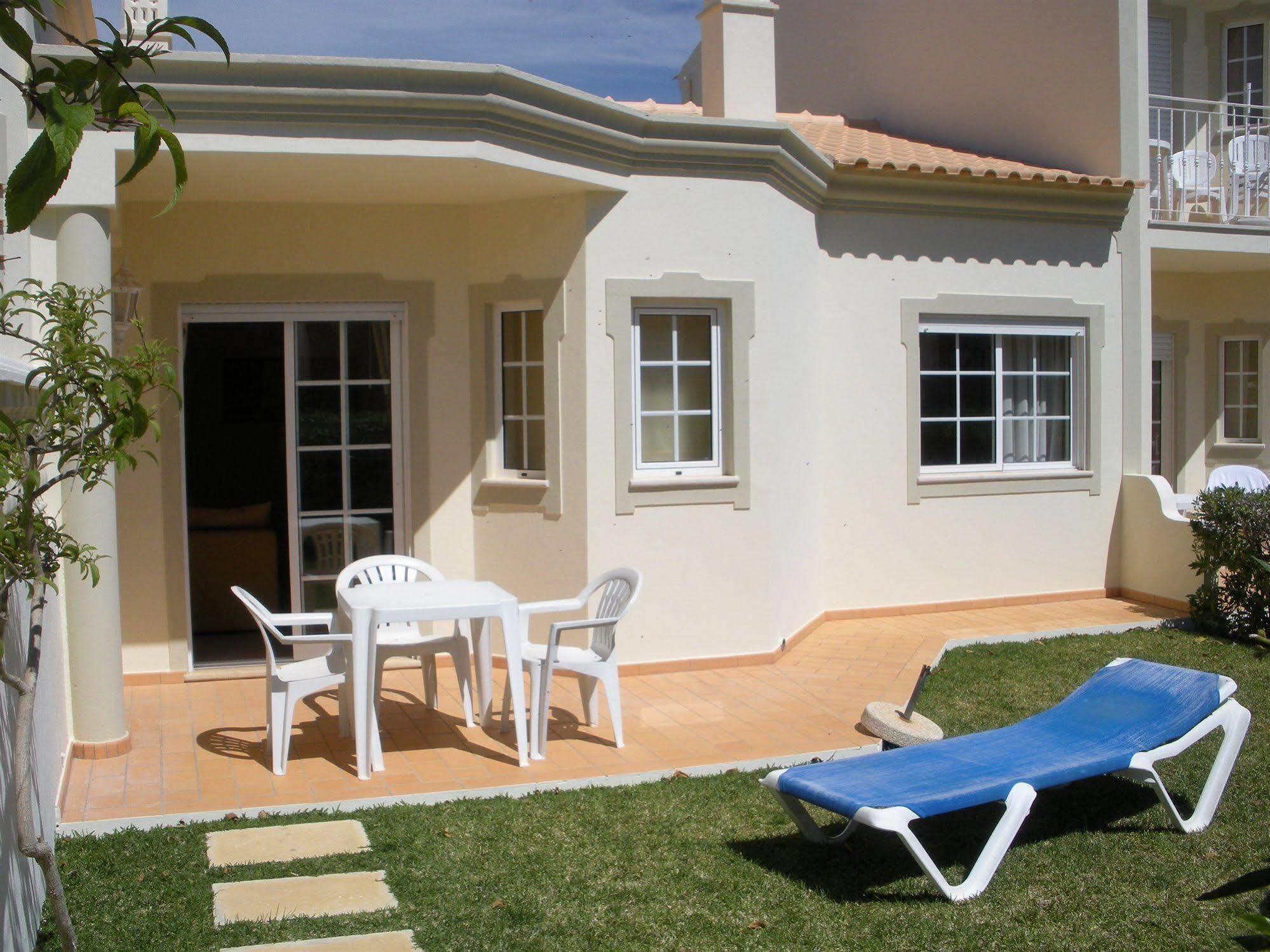 Do Castelo Apartment *