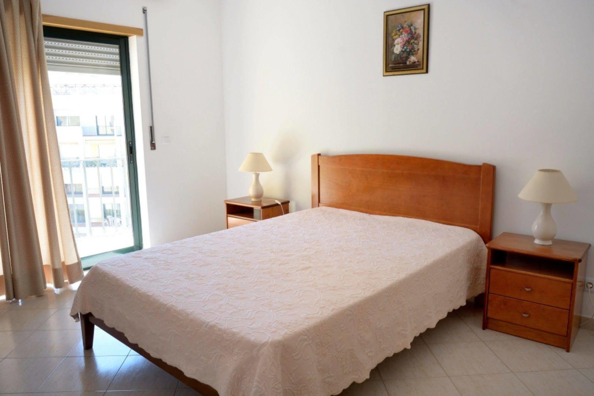 Apartment Akisol Armacao Pera Beach