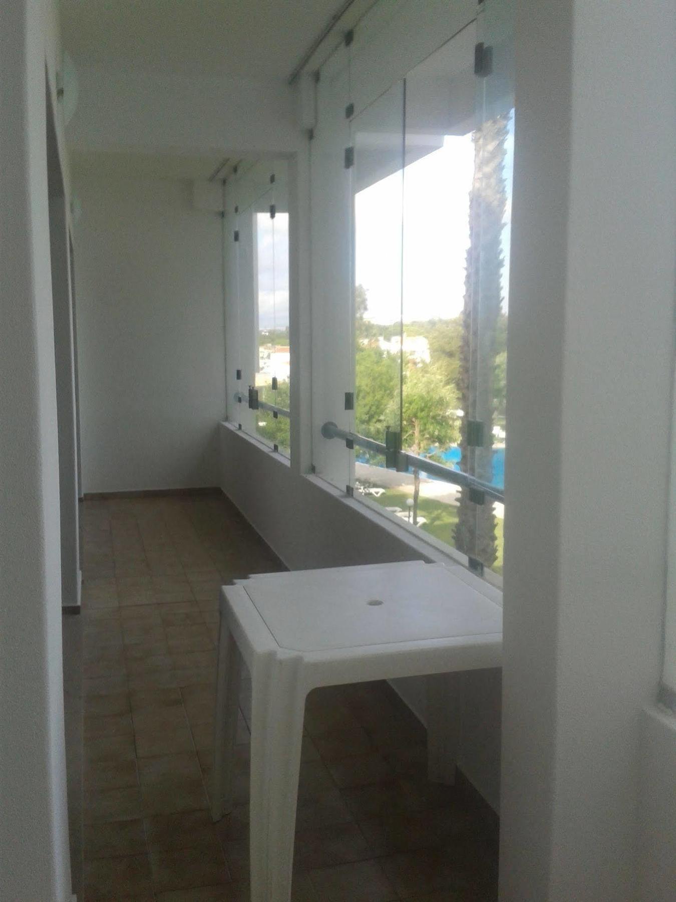 Jeannies Estrela 3* Oura