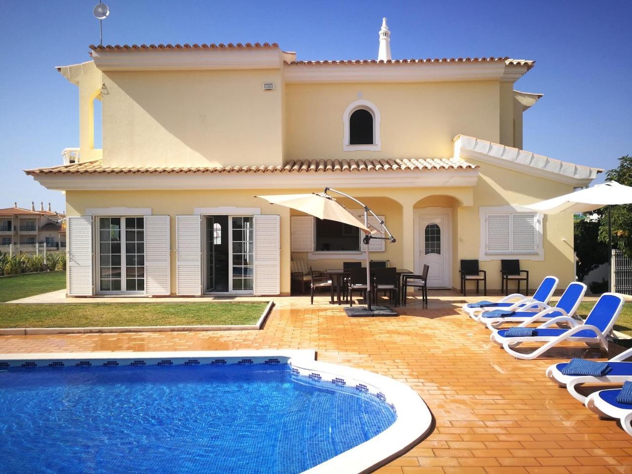 Pousada 6 Bedroom Brady Private With Pool And Garden