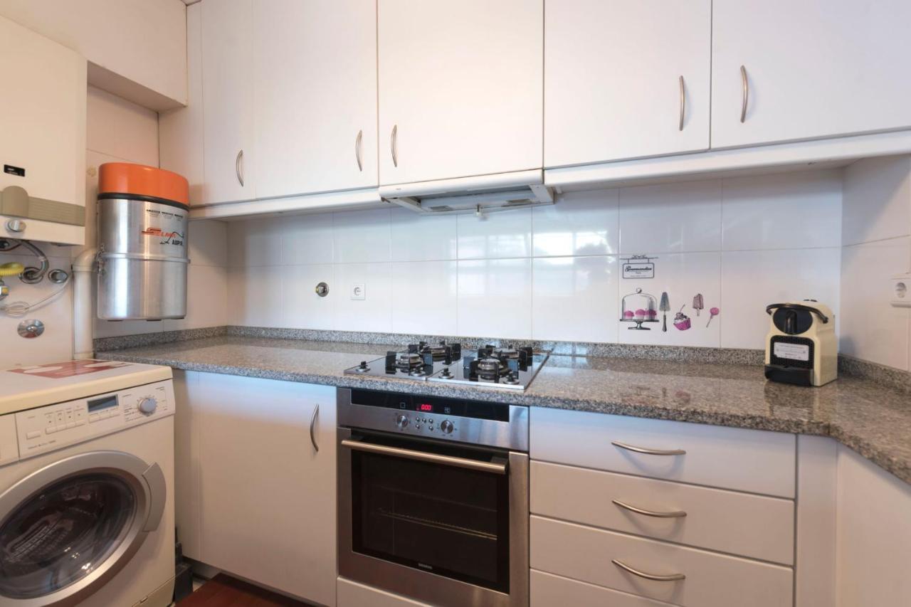 Lovelystay - Charm By Metro Station Apartment *