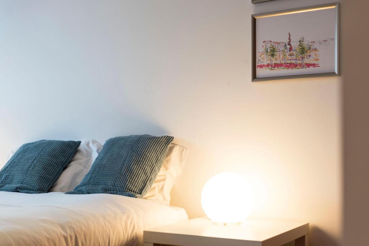 Lovelystay - Charm By Metro Station