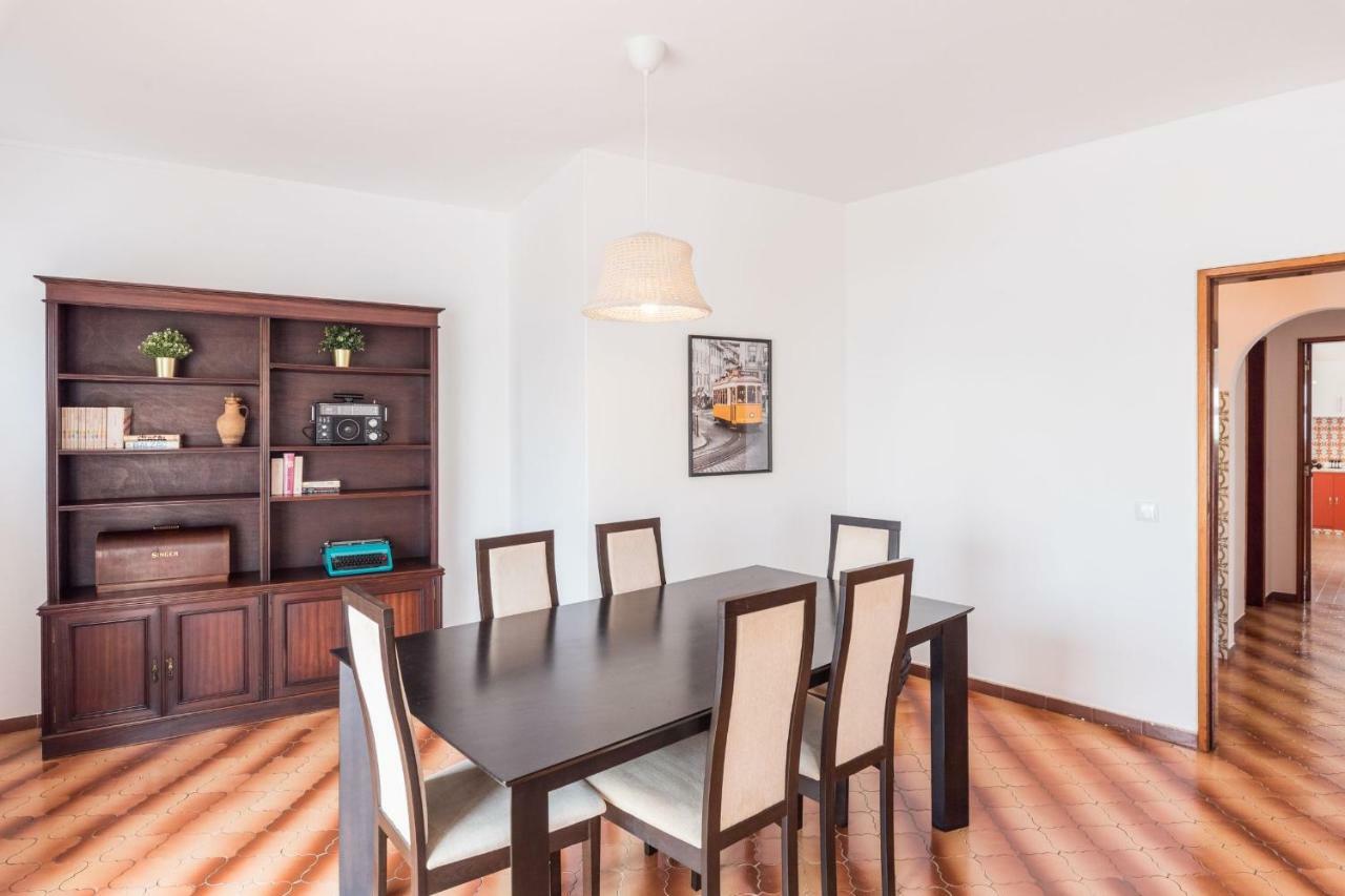 Lovelystay - 3 Bedroom In Apartment