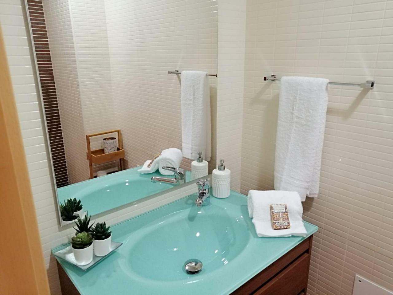 Apartment Ria House - Beautiful With Swiming Pool
