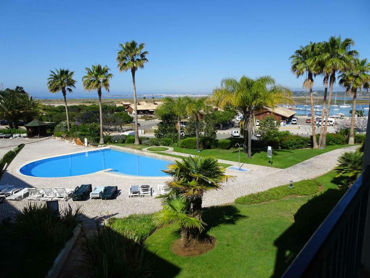 One Bedroom With Stunning Views Appartement *