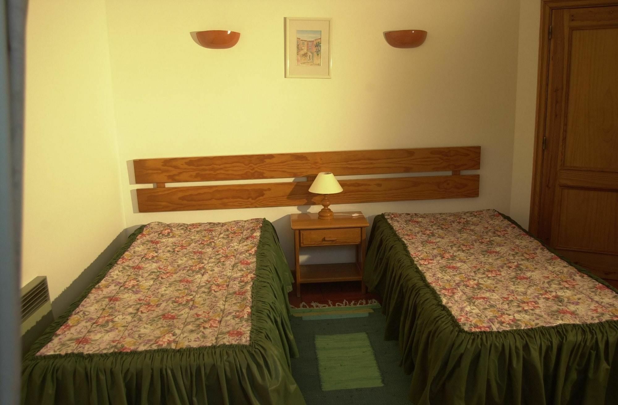 With One Bedroom In Albufeira, With Pool Access And Balcony * Albufeira
