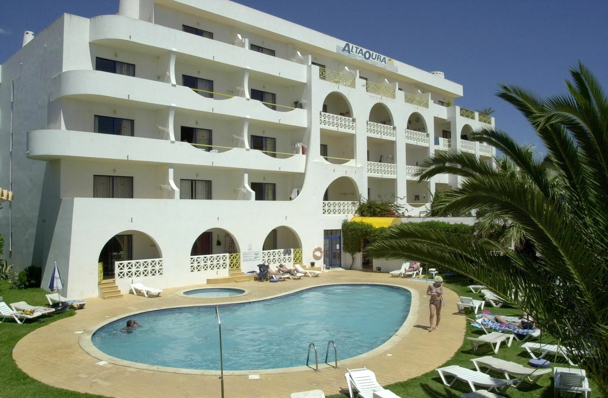 With One Bedroom In Albufeira, With Pool Access And Balcony * Albufeira
