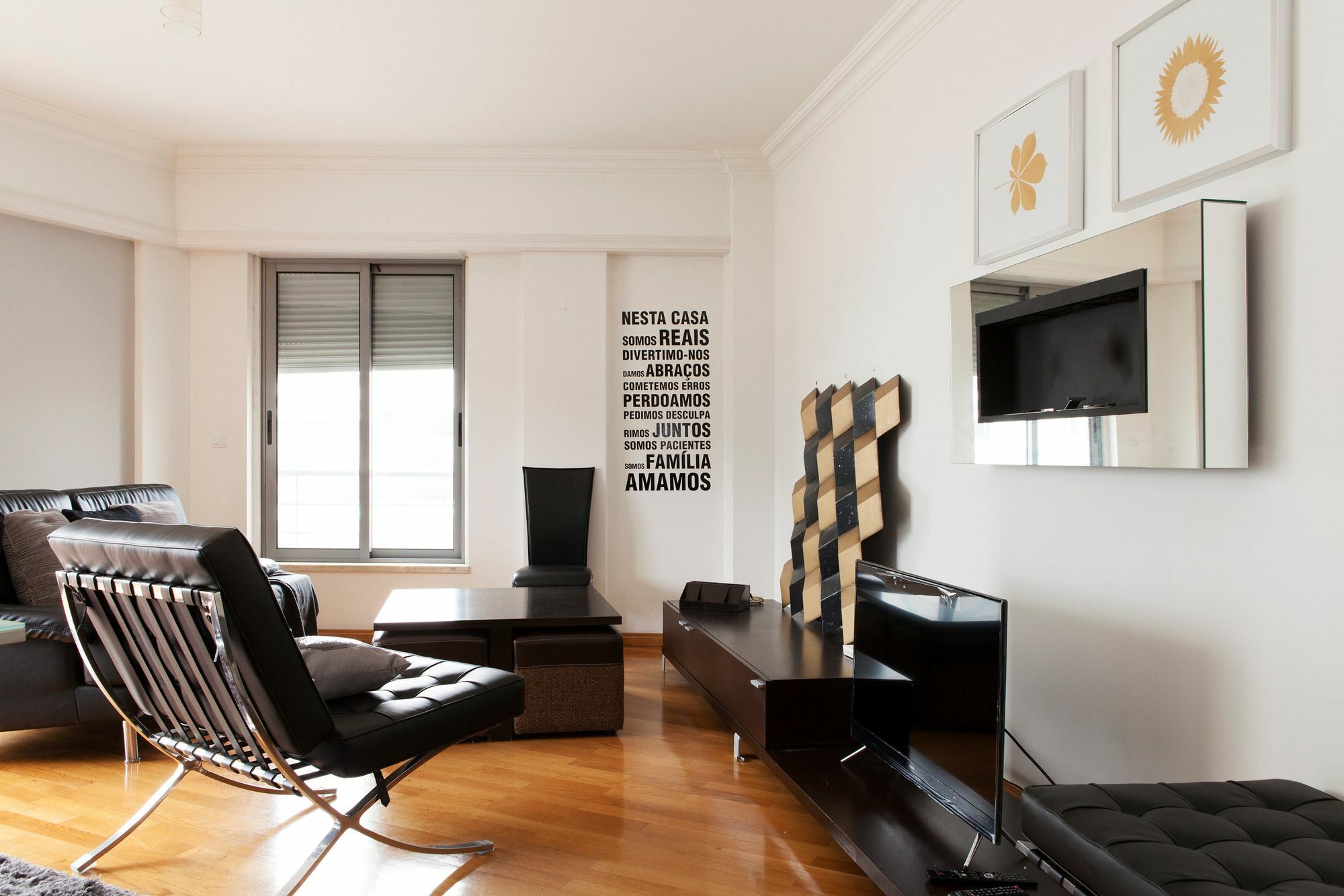 Apartment Expo Deluxe By Homing *