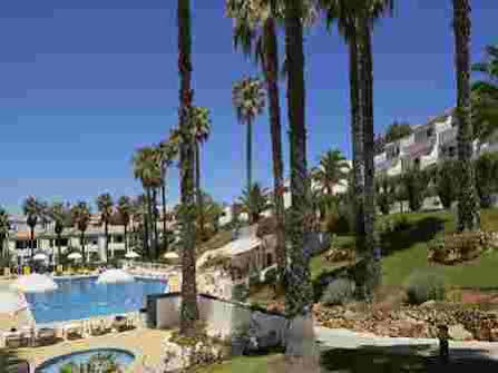 Cheerfulway Alba Aparthotel 3*