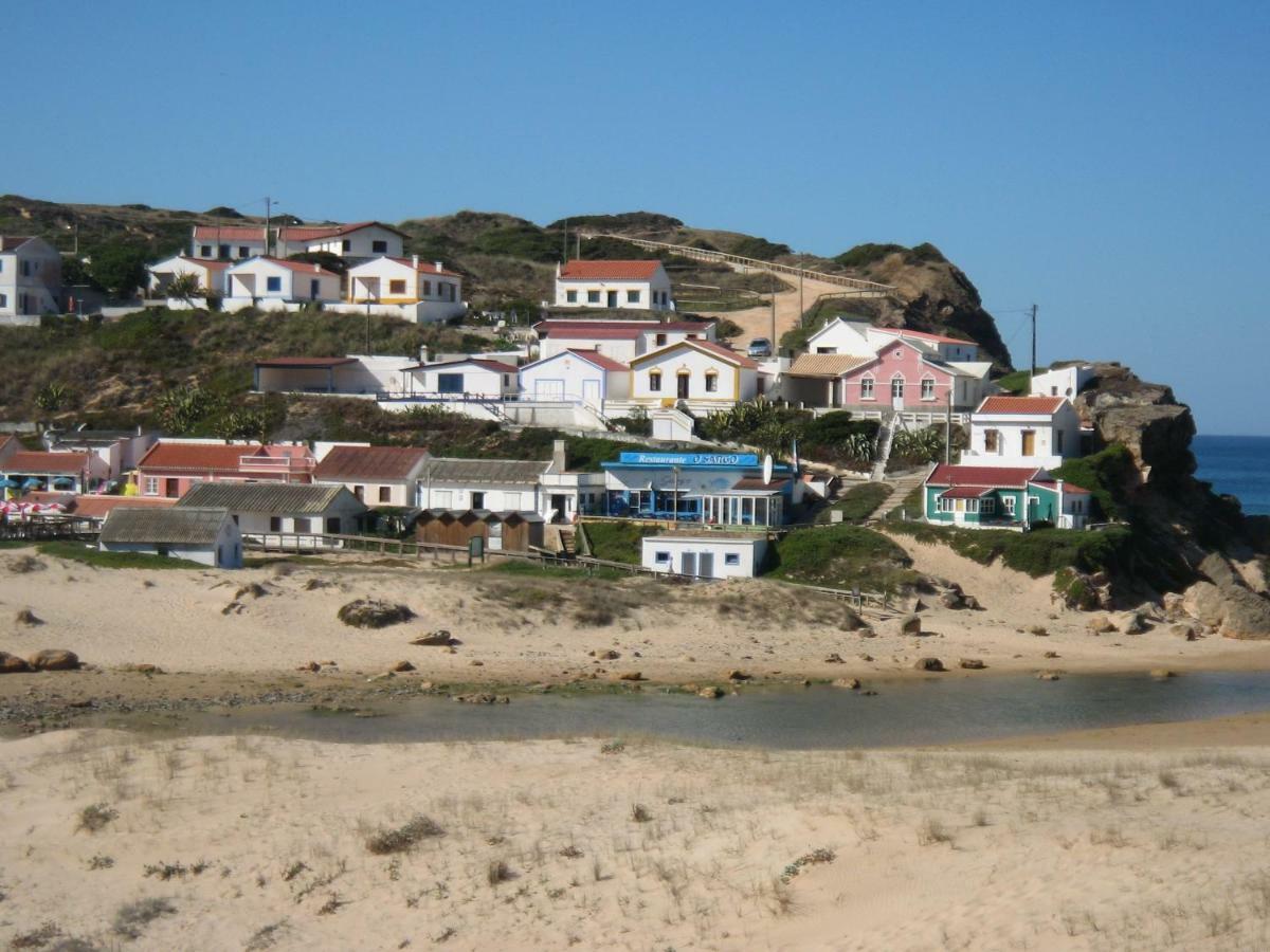 Lucas House 2 - Seabreeze Apartment *