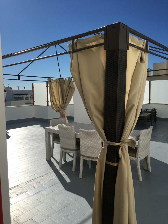 Apartment Luxueux 4 Pieces, Terrasse 120m2 Vue Da Rocha Portimao