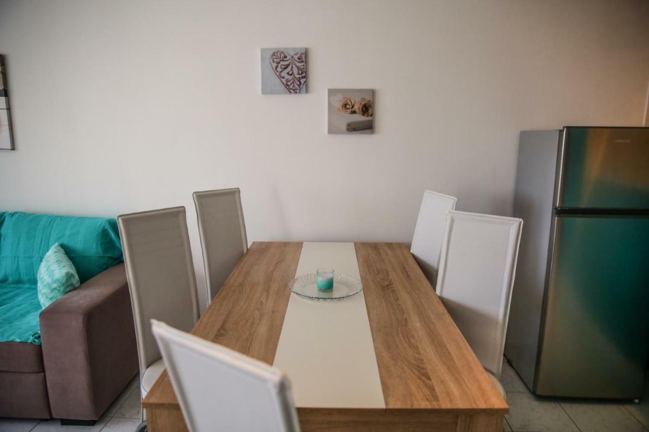 View Apartment *
