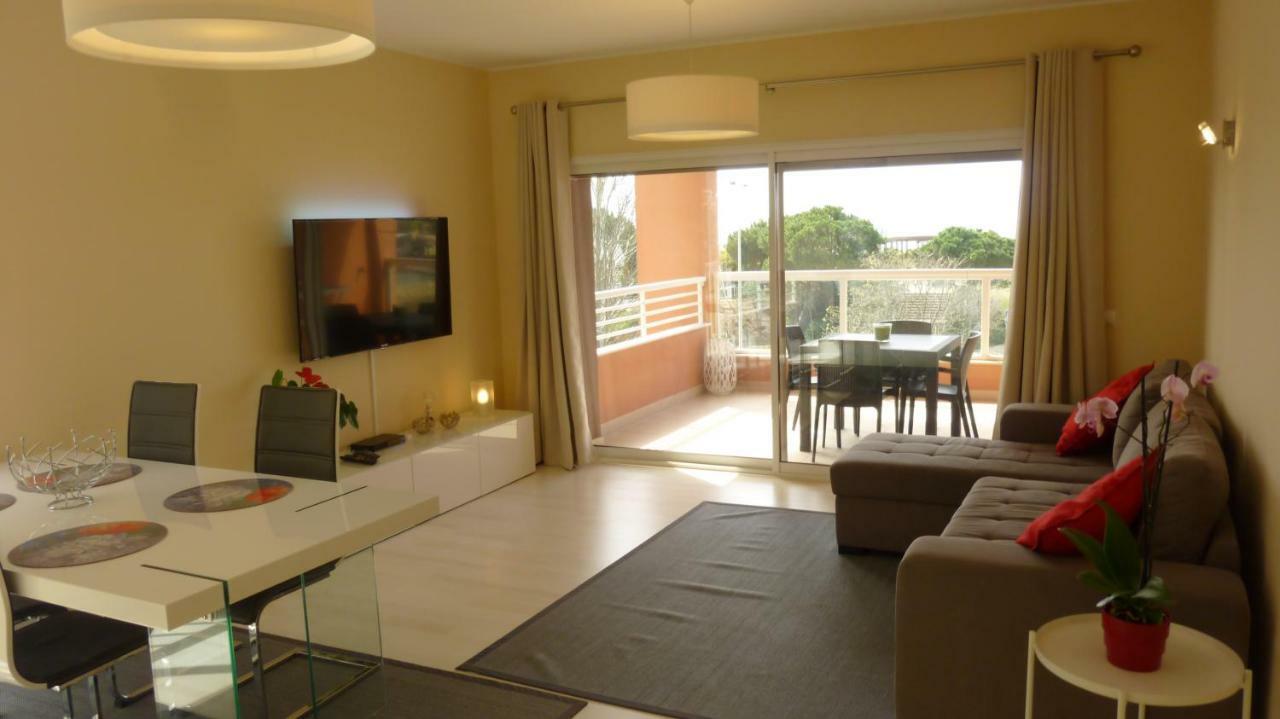 Beachfront Seaview Litoralmar Apt, Fast Wifi, Airco, Pool, Private Parking Appartement Portimão