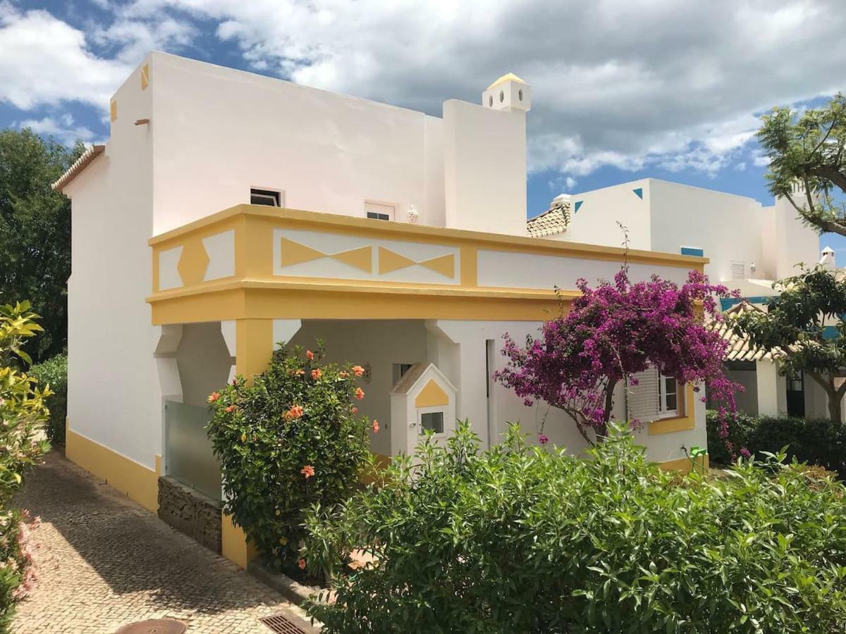 C/ Piscina Próxima Da Villa