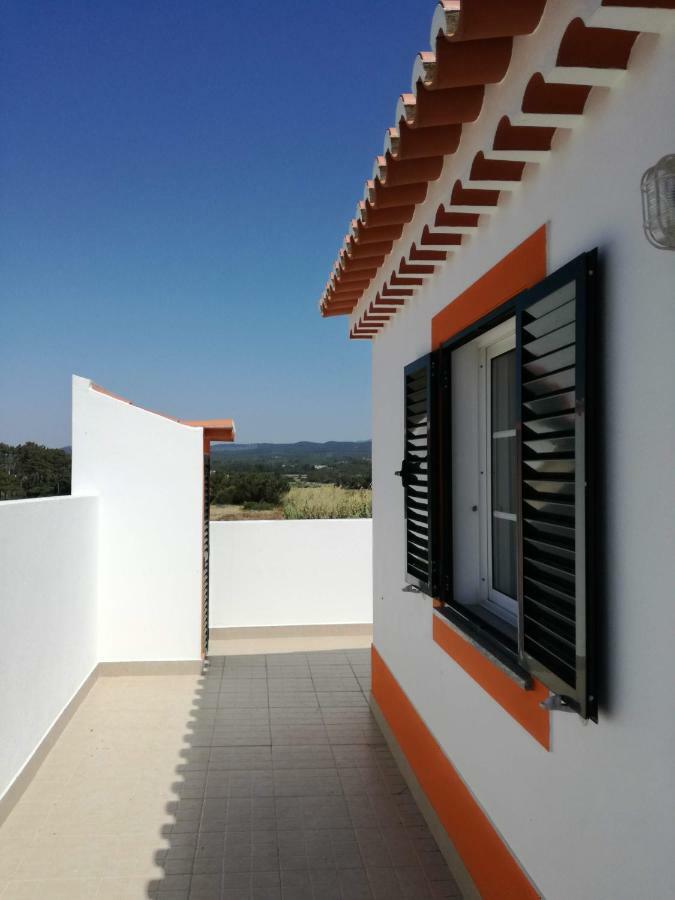 Casa Pompona 3 Holiday home Rogil