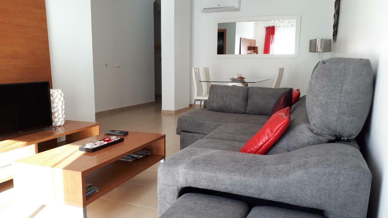 Lovely New W/ Pool Apartment