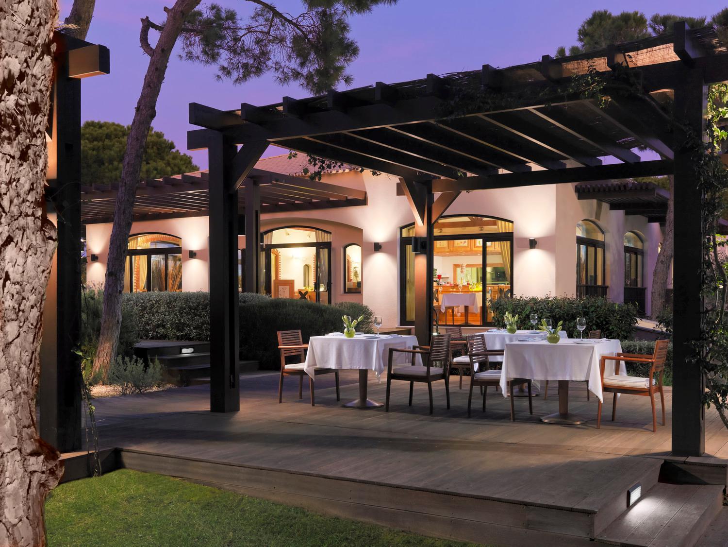 Pine Cliffs Gardens Hotel