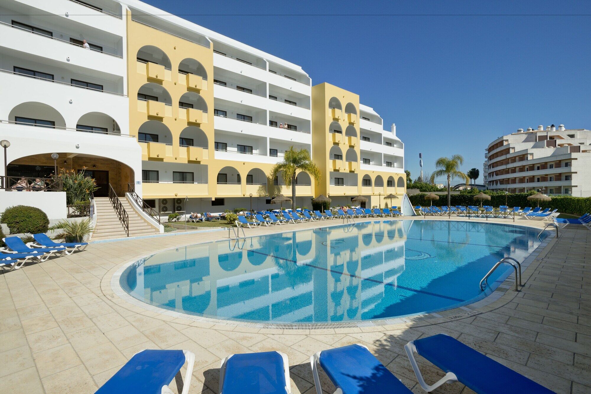 Paladim & Alagoamar Apartahotel