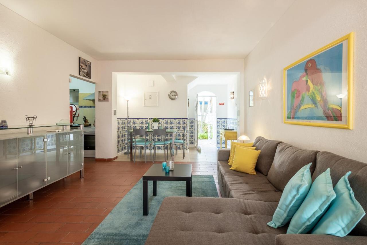 Rosa Apartment