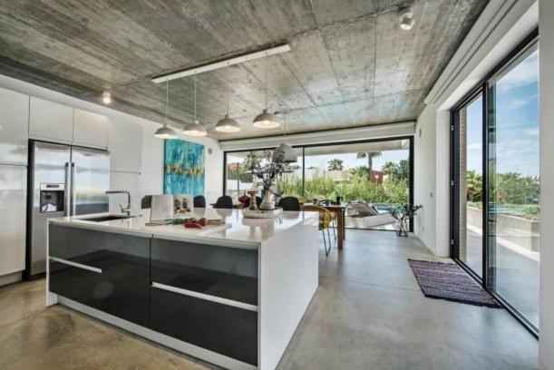 Beau Villa