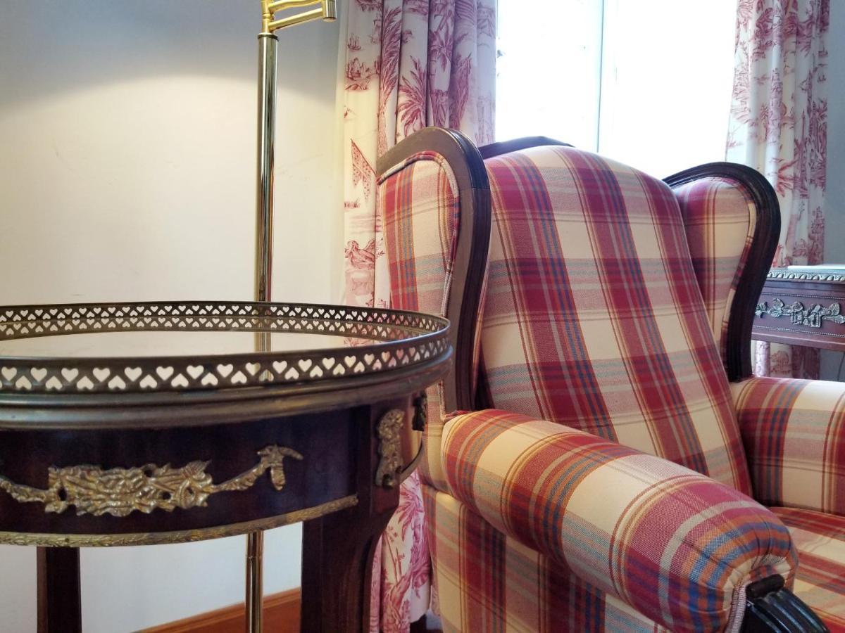 Lawrences Hotel