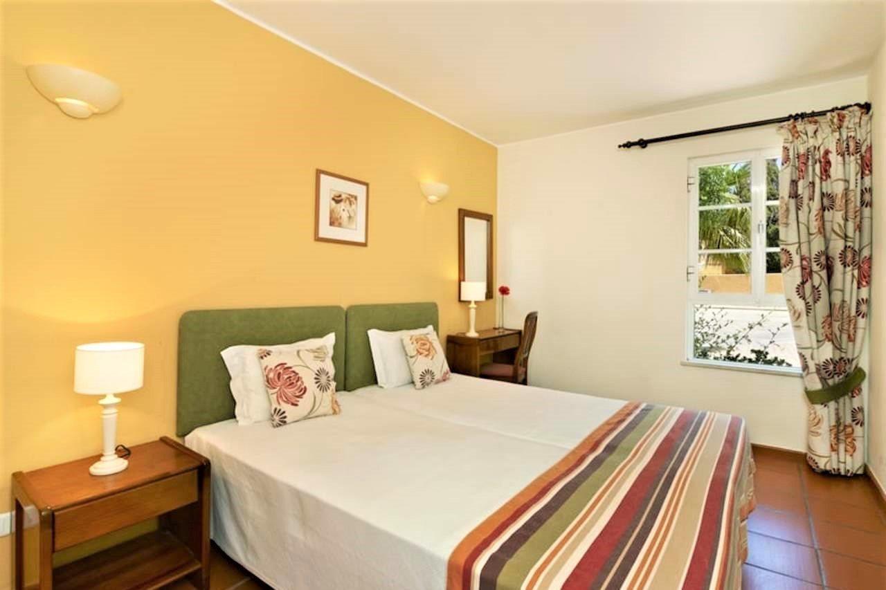 Aparthotel Cheerfulway Alba