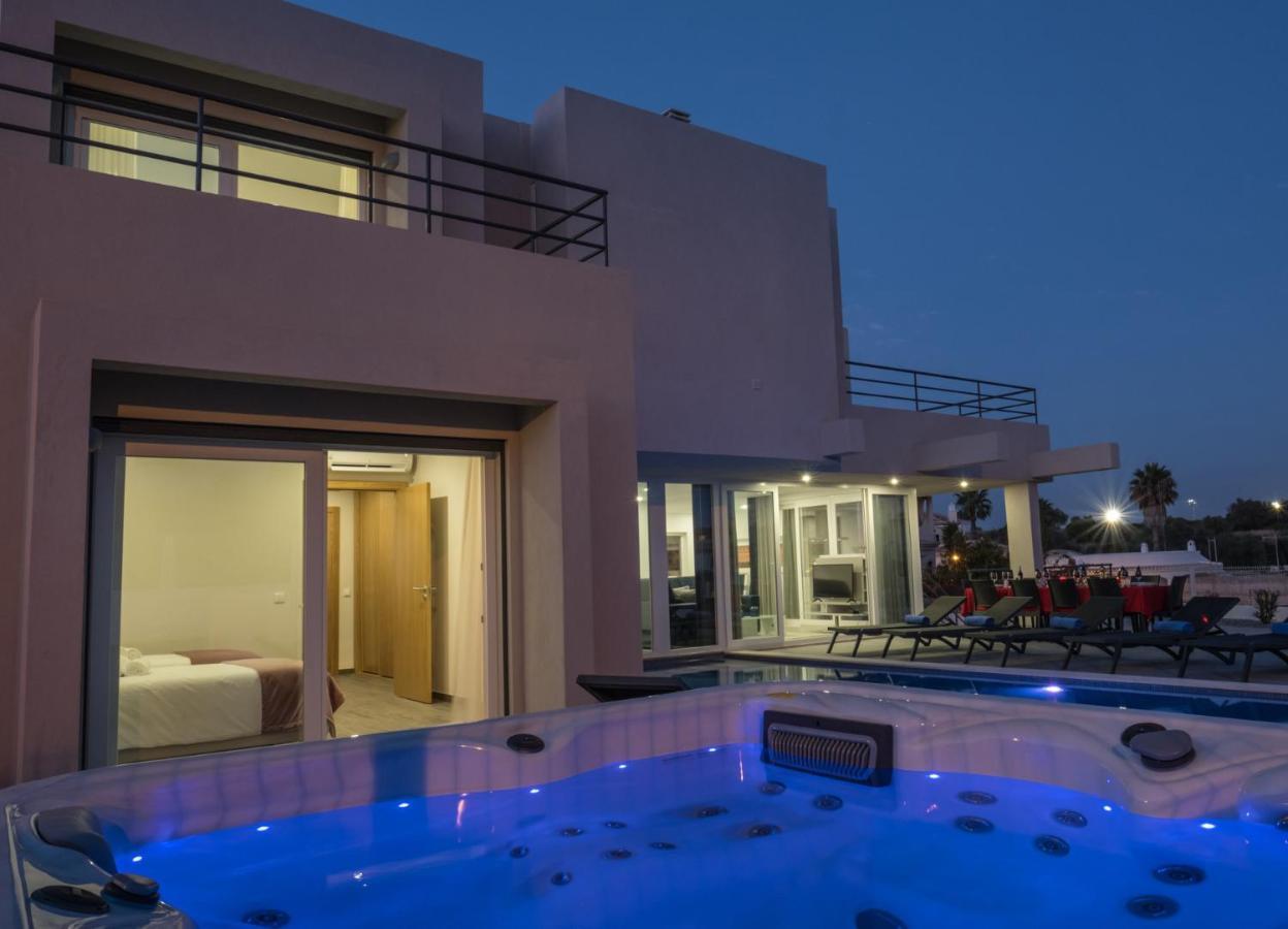 Villa Bonita Brenda By Algarve Vacation *