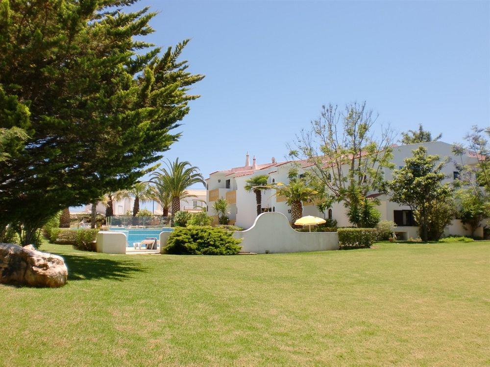 Ponta Grande Carvoeiro Holiday park 3*