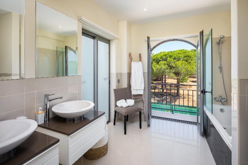 Shantiapartments Resort 4*